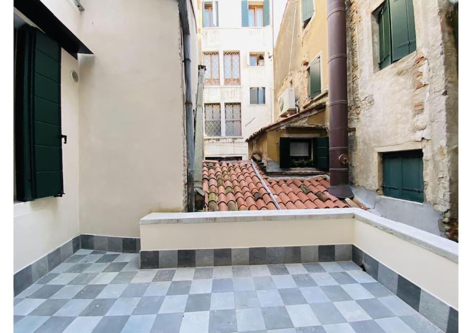 Sweet Time Venice, Luxury San Marco Frezzaria Apt! Экстерьер фото