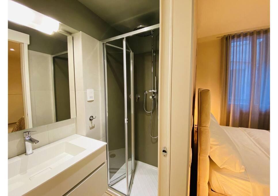 Sweet Time Venice, Luxury San Marco Frezzaria Apt! Экстерьер фото