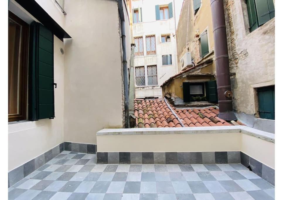 Sweet Time Venice, Luxury San Marco Frezzaria Apt! Экстерьер фото